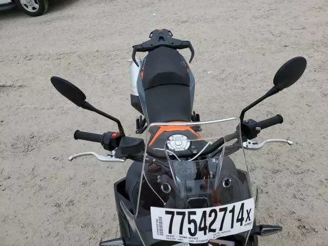 2023 KTM 890 Adventure