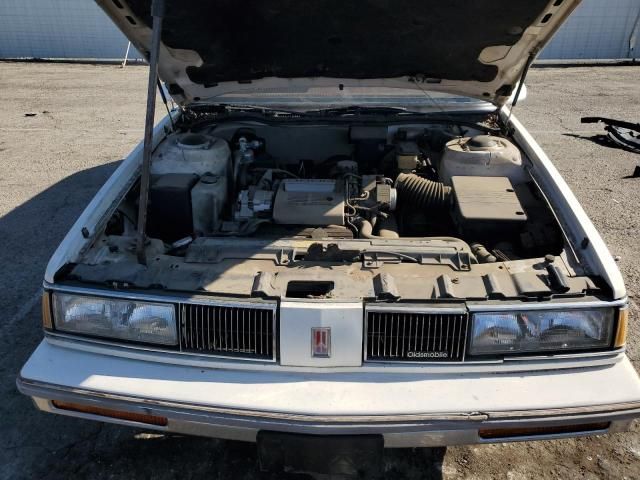 1988 Oldsmobile Delta 88 Royale Brougham