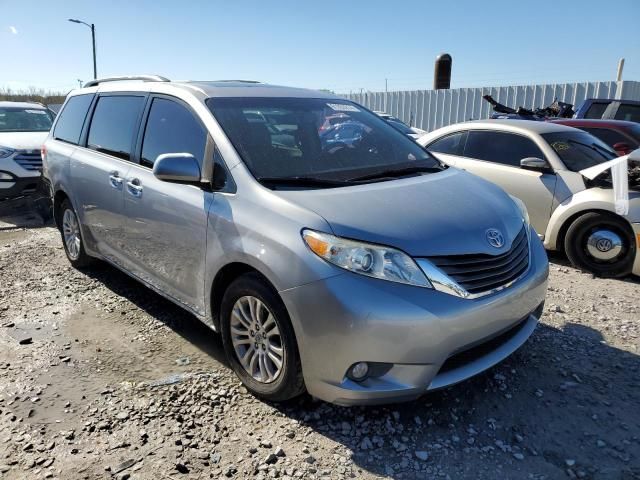 2012 Toyota Sienna XLE