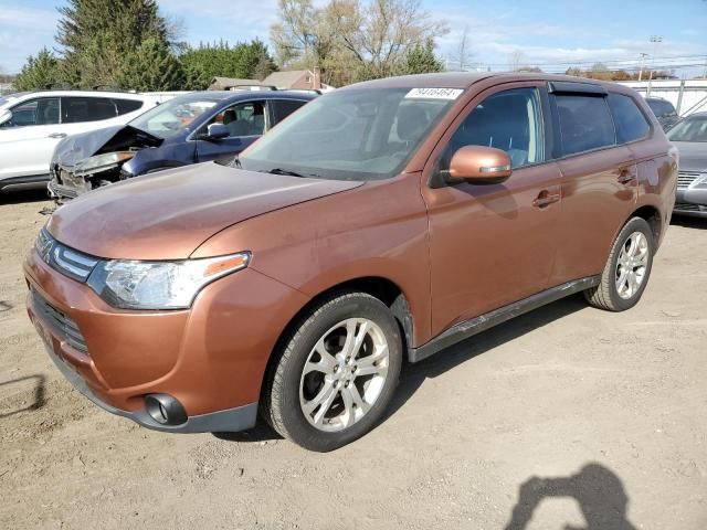 2014 Mitsubishi Outlander SE