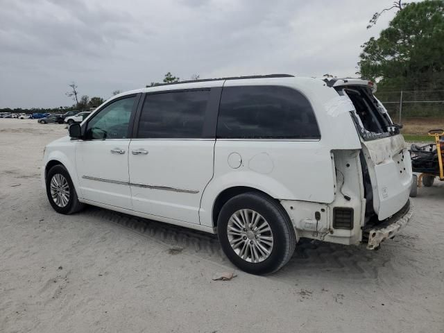 2016 Chrysler Town & Country Touring L