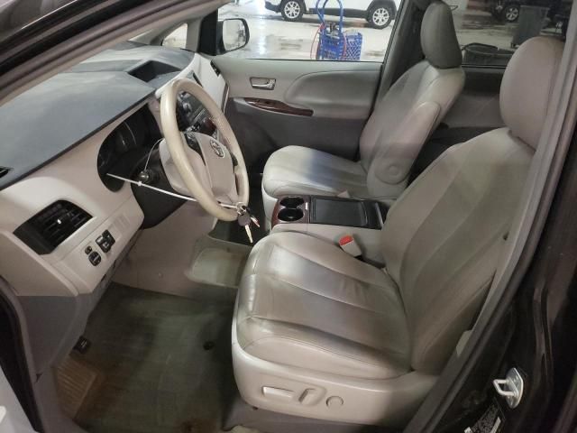 2014 Toyota Sienna XLE