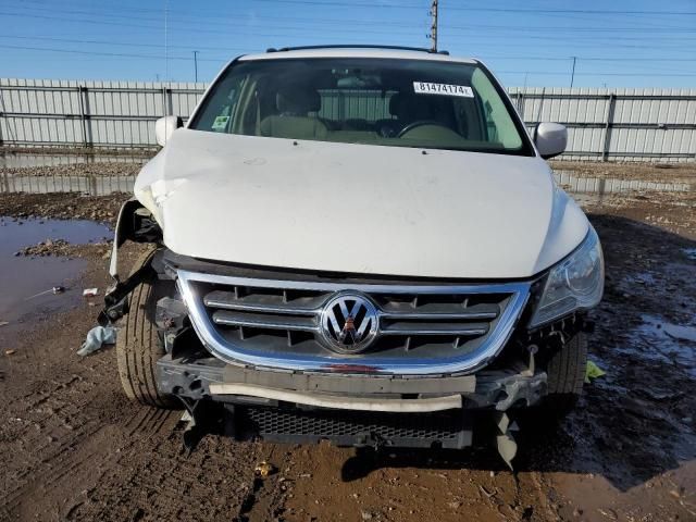 2009 Volkswagen Routan SE