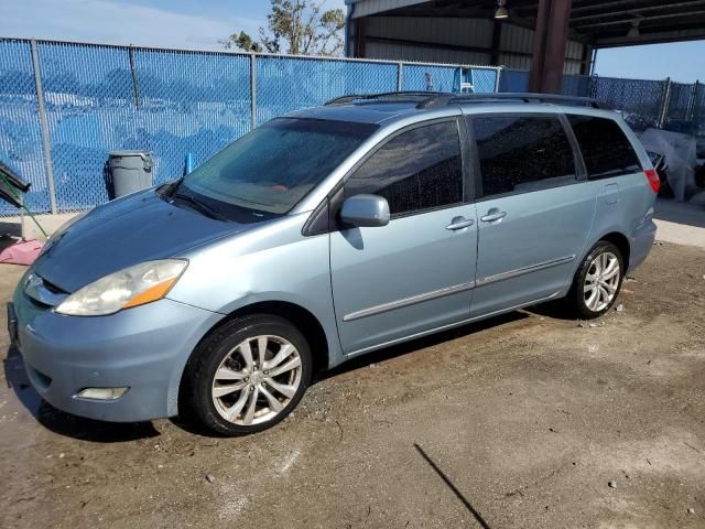 2007 Toyota Sienna XLE