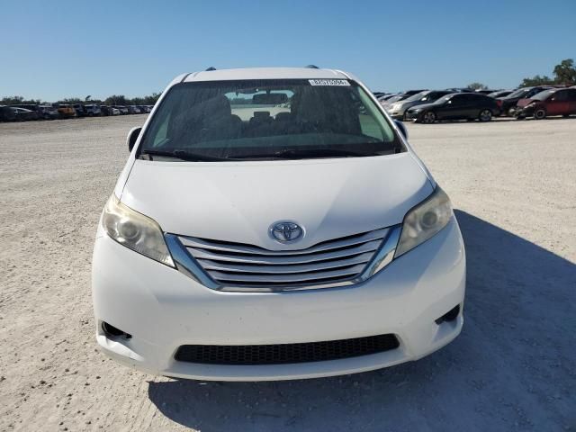 2016 Toyota Sienna LE