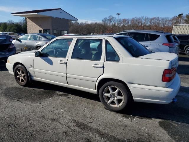 1999 Volvo S70