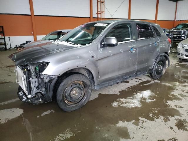 2019 Mitsubishi RVR SE