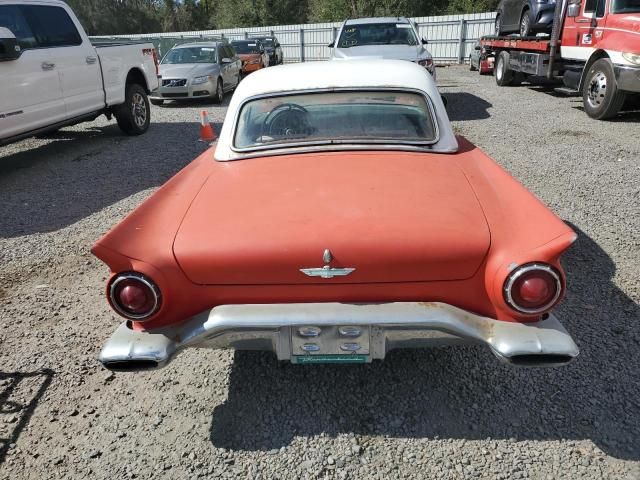 1957 Ford Thunderbird