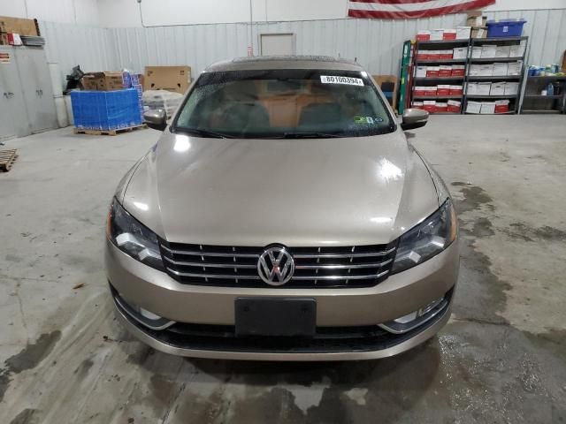 2015 Volkswagen Passat SEL