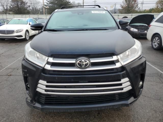 2017 Toyota Highlander SE