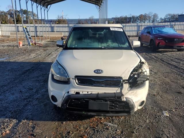 2013 KIA Soul +