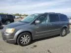 2009 Chrysler Town & Country Touring