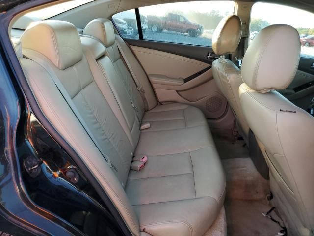 2010 Nissan Altima Base