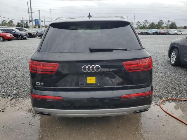 2019 Audi Q7 Premium Plus