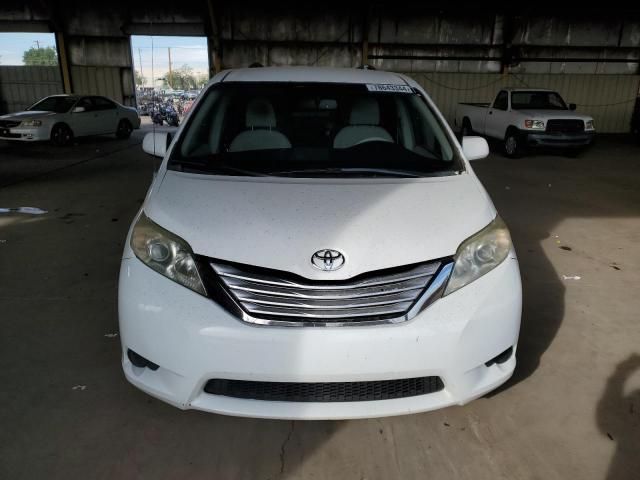 2012 Toyota Sienna LE