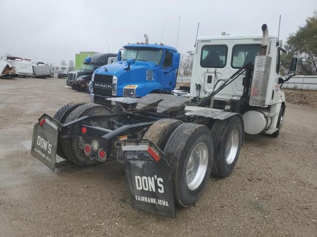 2015 Freightliner Cascadia 125