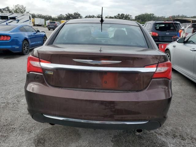 2013 Chrysler 200 Touring