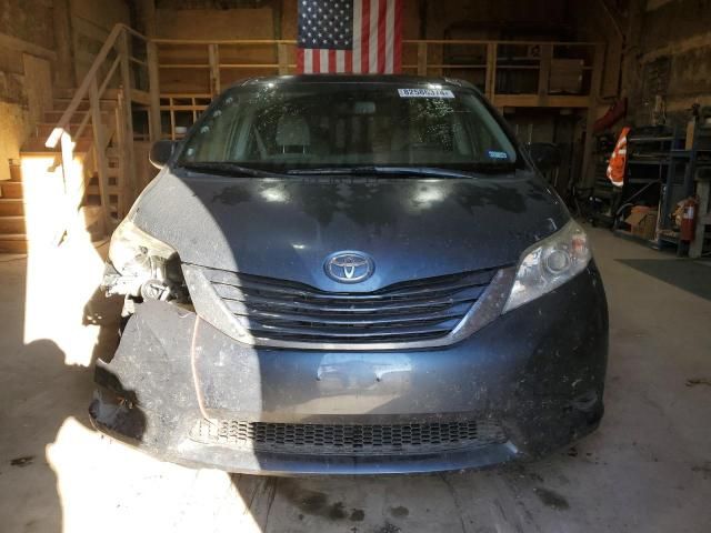 2015 Toyota Sienna LE