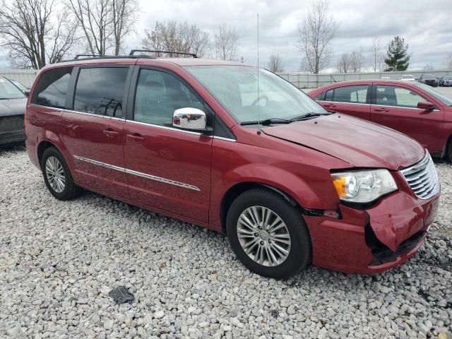 2014 Chrysler Town & Country Touring L