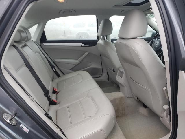 2012 Volkswagen Passat SE