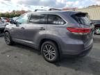 2017 Toyota Highlander SE