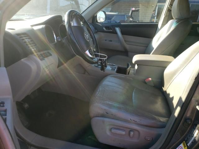 2011 Toyota Highlander Base