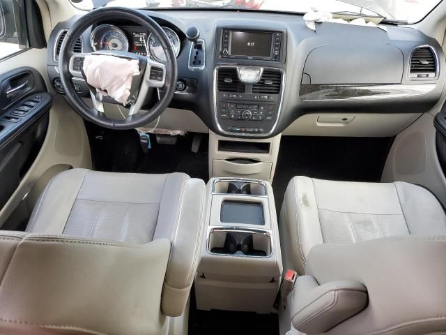 2015 Chrysler Town & Country Touring L