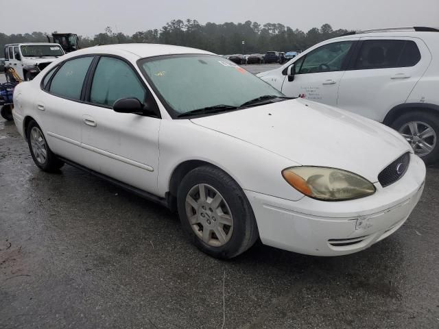 2005 Ford Taurus SE