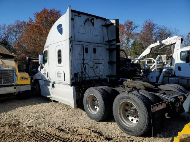 2016 Freightliner Cascadia 125