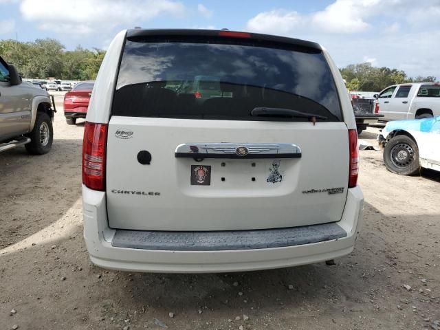 2009 Chrysler Town & Country Touring