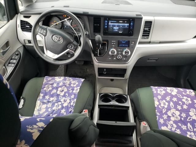 2015 Toyota Sienna LE