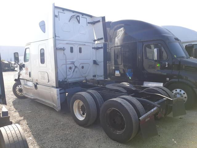 2017 Freightliner Cascadia 125