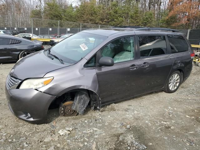 2011 Toyota Sienna XLE