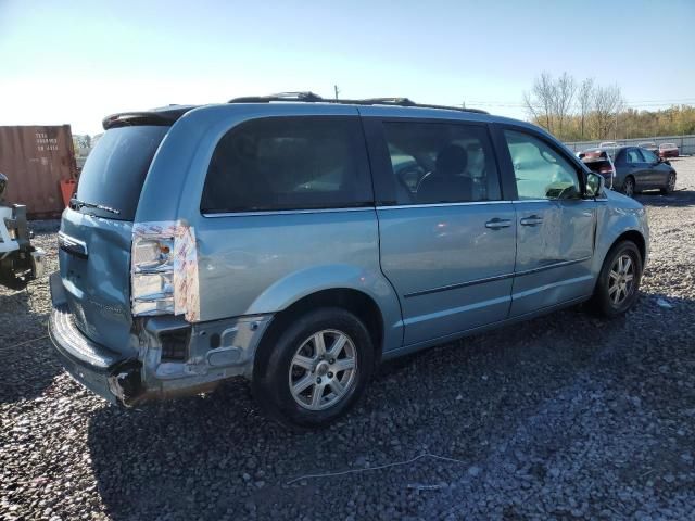 2010 Chrysler Town & Country Touring