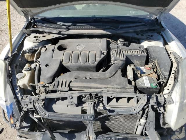 2010 Nissan Altima Base