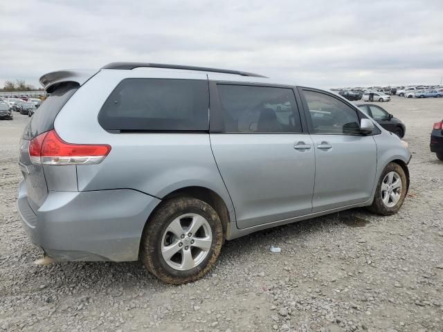 2014 Toyota Sienna LE