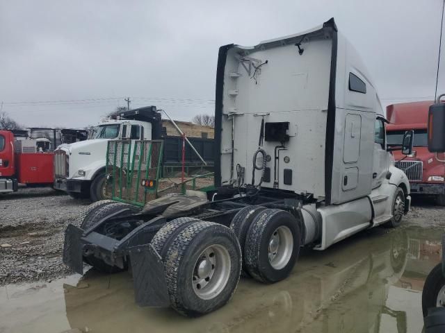 2019 Kenworth Construction T680