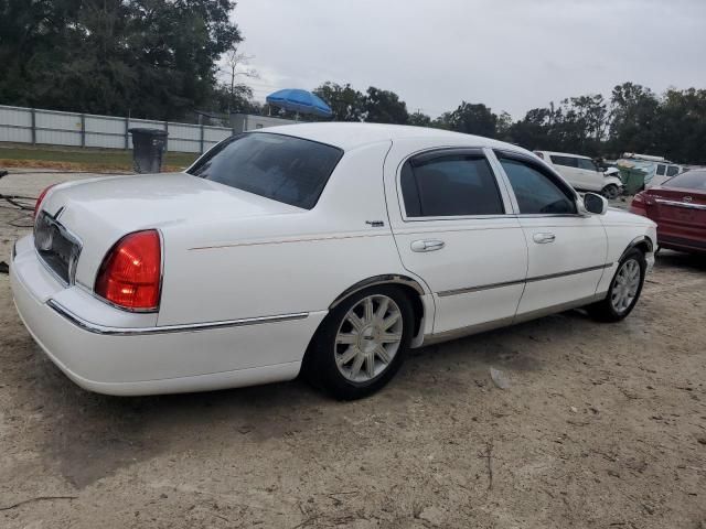 2007 Lincoln Town Car Signature Limited