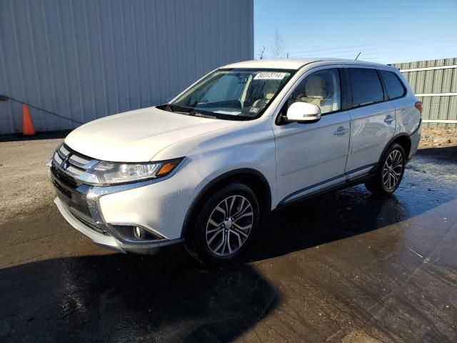 2016 Mitsubishi Outlander SE