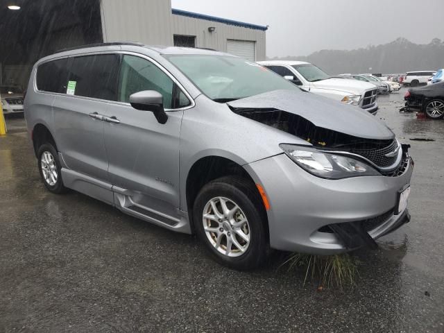 2021 Chrysler Voyager LXI