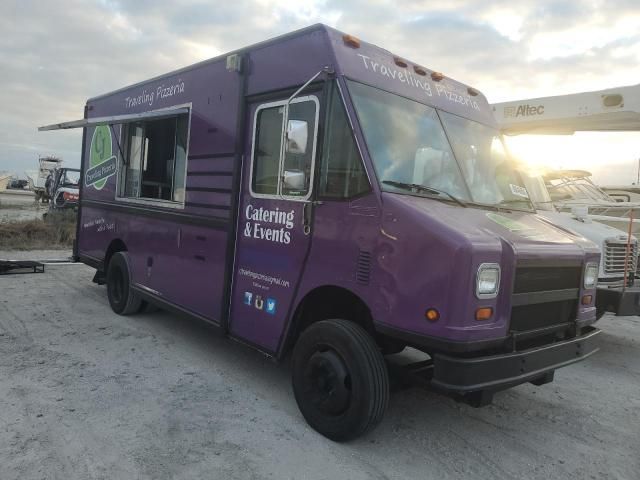 1996 Freightliner Chassis M Line WALK-IN Van