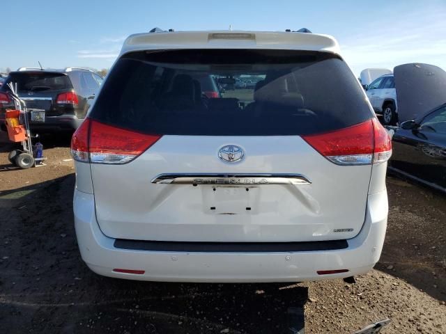 2014 Toyota Sienna XLE