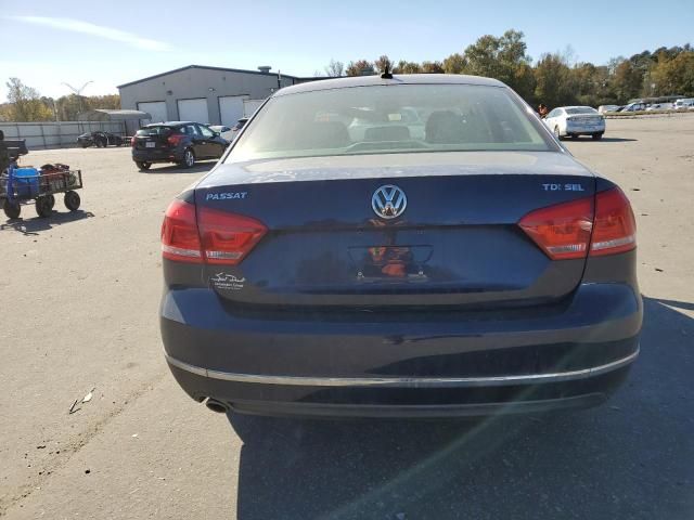 2012 Volkswagen Passat SEL