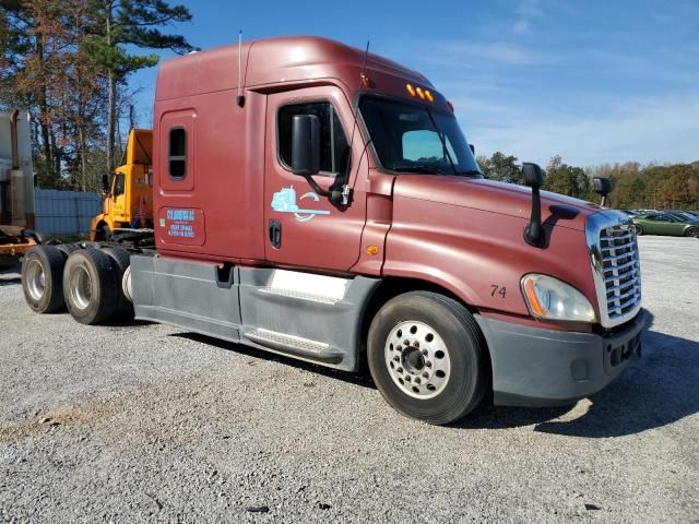 2013 Freightliner Cascadia 125