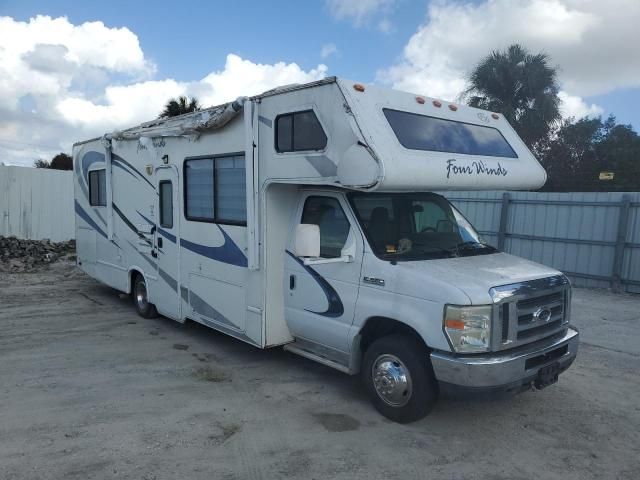 2010 Ford Econoline E350 Super Duty Cutaway Van