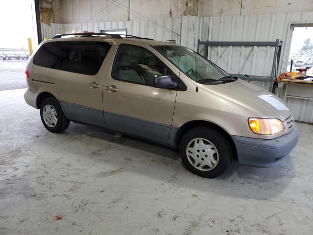 2003 Toyota Sienna LE