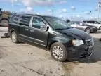 2015 Chrysler Town & Country Touring L