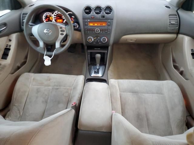 2010 Nissan Altima Base