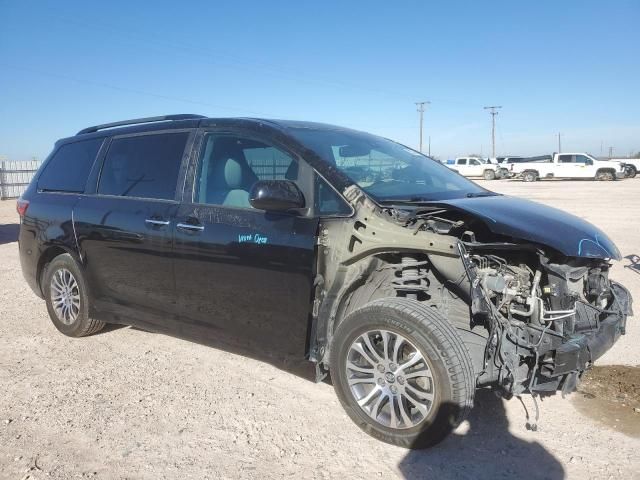 2019 Toyota Sienna XLE