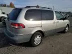 2001 Toyota Sienna LE